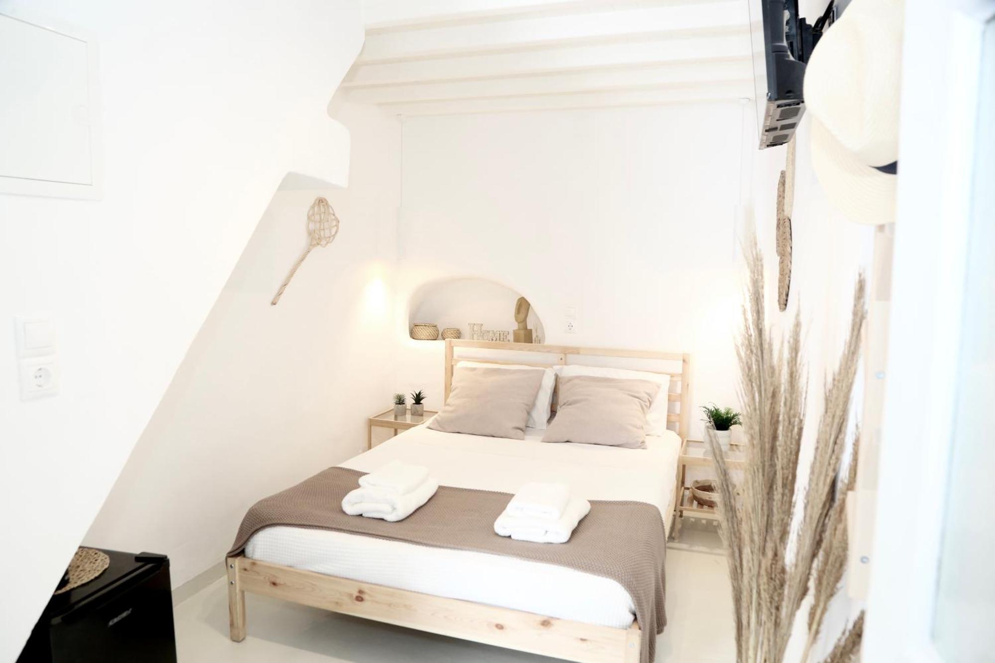Whitelist In Apartment Mykonos Town