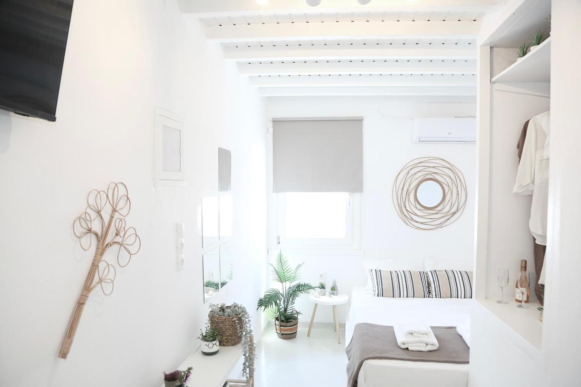 Whitelist In Apartment Mykonos Town